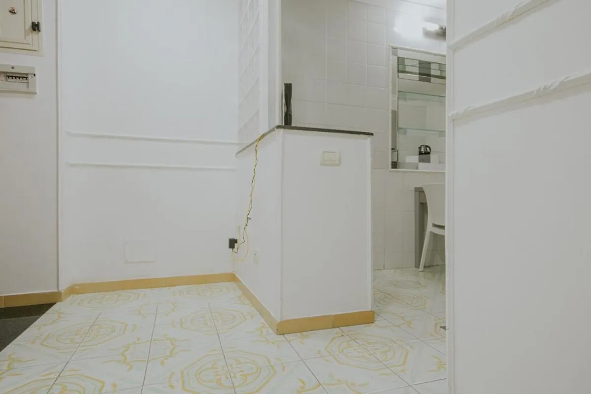 Apartment Central Maddalenella In Love Naples